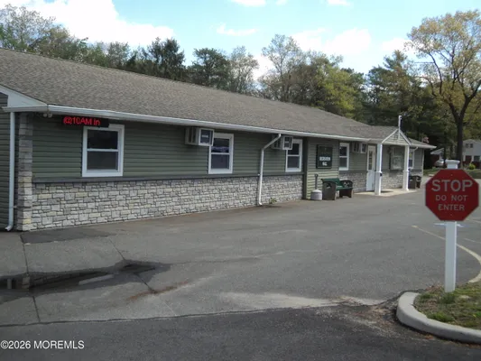 Property Slideshow image 3 of 25 | 1 d sparrow st d, Toms River, NJ, 08757