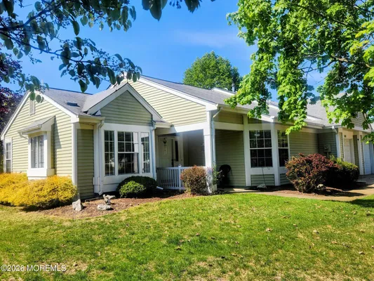 Property Slideshow image 3 of 4 | 1082a buckingham dr, Manchester, NJ, 08759