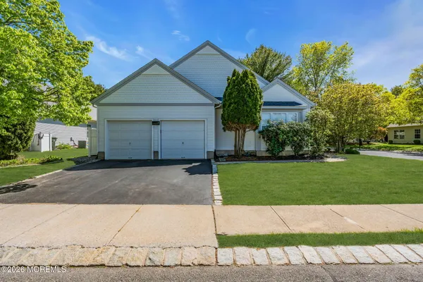 Property Slideshow image 3 of 50 | 2 bedford ct, Manchester, NJ, 08759