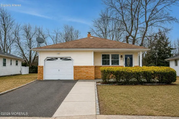 Property Slideshow image 2 of 26 | 321 curacao st, Toms River, NJ, 08757