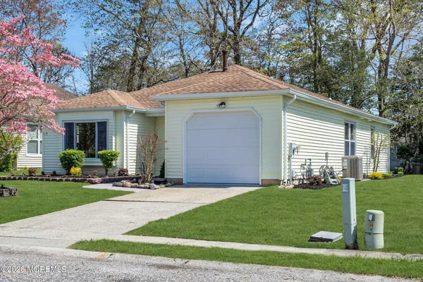 Property Slideshow image 3 of 32 | 219 lantern pl, Little Egg Harbor, NJ, 08087
