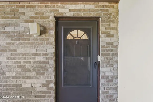 Property Slideshow image 3 of 24 | 144 cross slope ct b, Manalapan, NJ, 07726