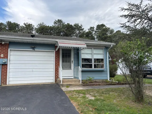 Property Slideshow image 2 of 24 | 33 molly pitcher blvd b, Whiting, NJ, 08759