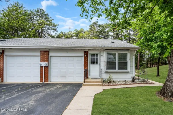 Property Slideshow image 2 of 17 | 9 b moccasin dr, Whiting, NJ, 08759