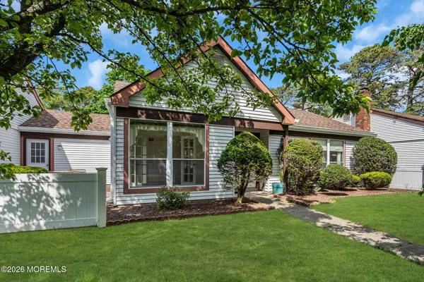 Property Slideshow image 2 of 47 | 815b liverpool cir, Manchester, NJ, 08759