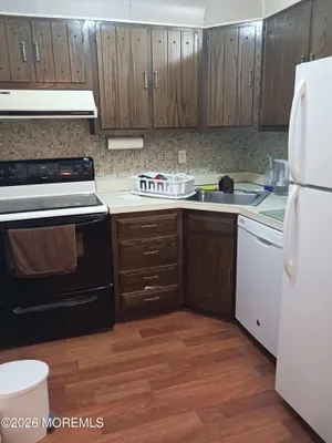Property Slideshow image 2 of 6 | 99 arrowood rd j, Manalapan, NJ, 07726
