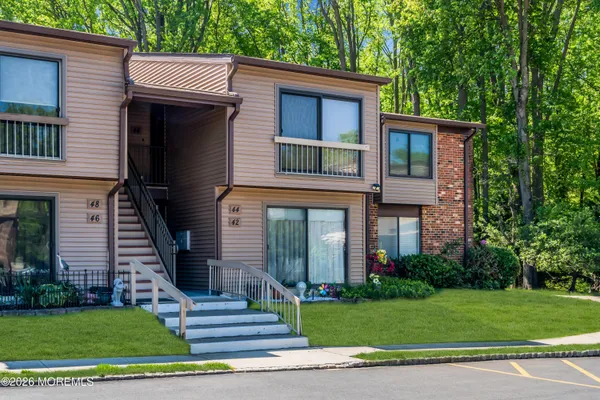 Property Slideshow image 3 of 38 | 42 manchester ct, Red Bank, NJ, 07701