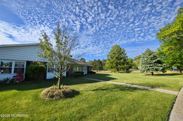 Property Slideshow image 2 of 26 | 1179b argyll cir 100b, Lakewood, NJ, 08701