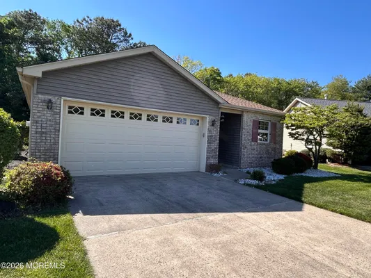 Property Slideshow image 2 of 25 | 1978 cherryvale ct, Toms River, NJ, 08755