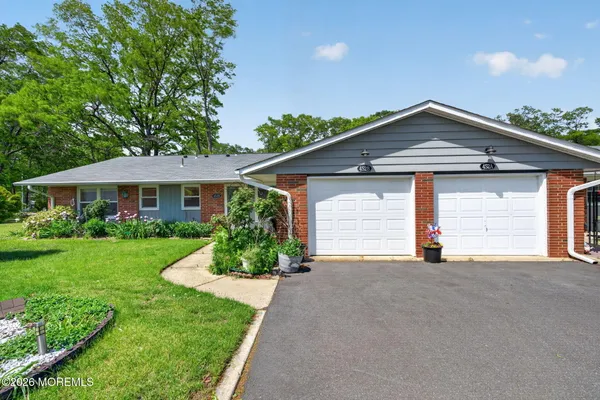 Property Slideshow image 2 of 26 | 452 portsmouth dr b, Lakewood, NJ, 08701