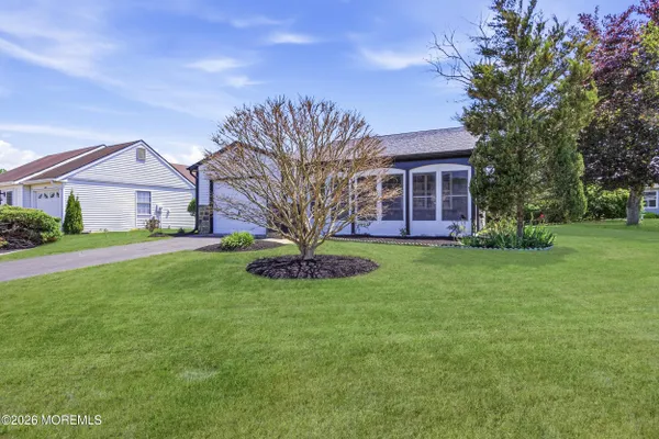 Property Slideshow image 3 of 31 | 2 leighton ln, Manchester, NJ, 08759