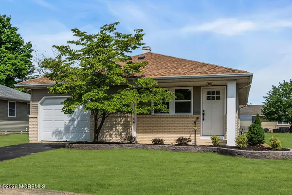 Property Slideshow image 2 of 43 | 17 margarita st, Toms River, NJ, 08757