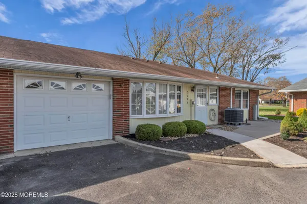 Property Slideshow image 2 of 18 | 329a dorchester dr a, Lakewood, NJ, 08701