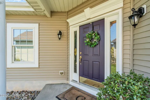 Property Slideshow image 3 of 29 | 84 cypress point ln, Jackson, NJ, 08527