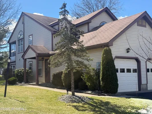 Property Slideshow image 2 of 28 | 8d ingram dr, Monroe, NJ, 08831