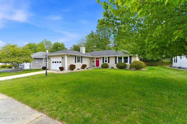Property Slideshow image 2 of 48 | 94 guadeloupe dr, Toms River, NJ, 08757