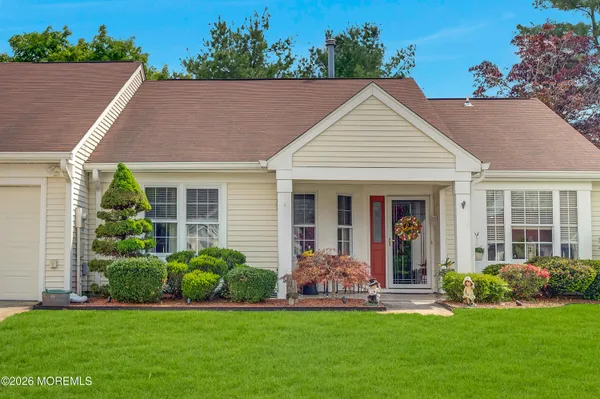Property Slideshow image 2 of 38 | 1087b canterbury dr, Manchester, NJ, 08759