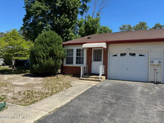 Property Slideshow image 3 of 17 | 14 easton dr a, Whiting, NJ, 08759