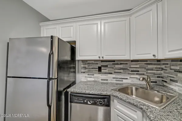Property Slideshow image 3 of 19 | 87 arrowood rd e, Manalapan, NJ, 07726