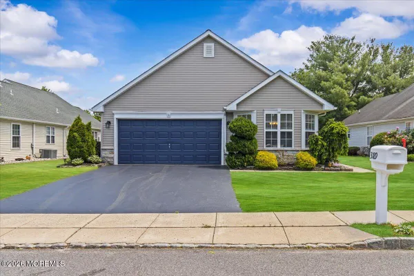 Property Slideshow image 2 of 31 | 3189 dillon ln, Toms River, NJ, 08755