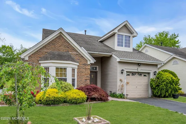 Property Slideshow image 3 of 34 | 172 sylvan lake blvd, Bayville, NJ, 08721