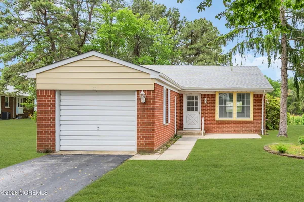 Property Slideshow image 2 of 18 | 75 independence pkwy, Manchester, NJ, 08759
