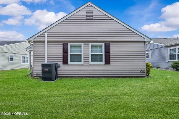 Property Slideshow image 3 of 35 | 18 banbury ave, Manchester, NJ, 08759
