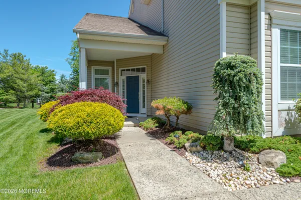Property Slideshow image 3 of 27 | 9 monarch rd, Monroe, NJ, 08831