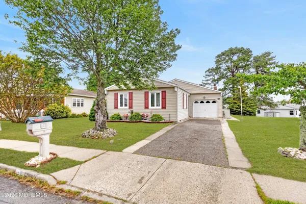 Property Slideshow image 2 of 33 | 25 plymouth dr, Toms River, NJ, 08757