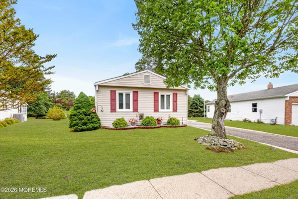 Property Slideshow image 3 of 33 | 25 plymouth dr, Toms River, NJ, 08757