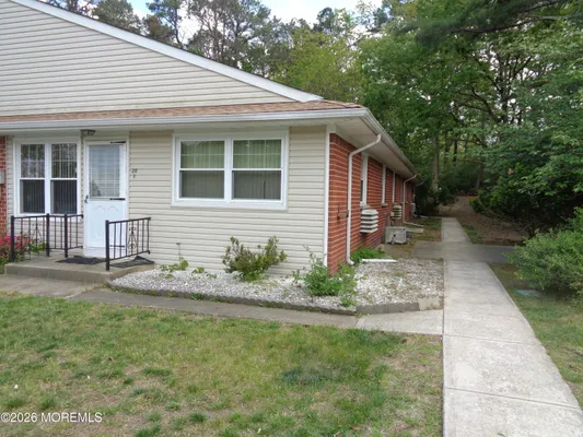 Property Slideshow image 2 of 14 | 28 b snowberry ln, Whiting, NJ, 08759
