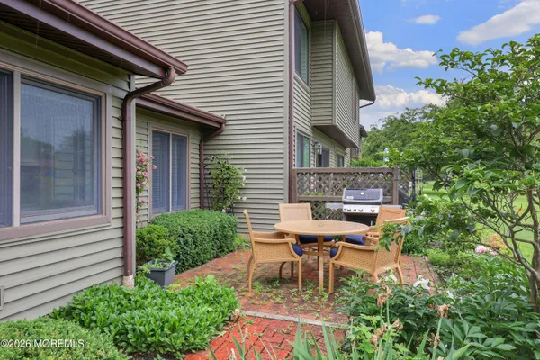 Property Slideshow image 3 of 69 | 33 andover ct, Red Bank, NJ, 07701