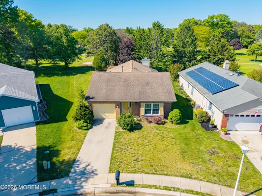 Property Slideshow image 3 of 32 | 1505 essex ct, Toms River, NJ, 08755