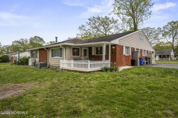 Property Slideshow image 3 of 25 | 13c dove st, Manchester, NJ, 08759