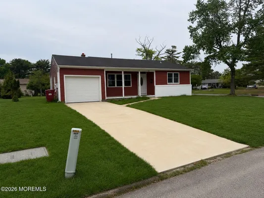 Property Slideshow image 2 of 27 | 44 chancellor ct, Toms River, NJ, 08757