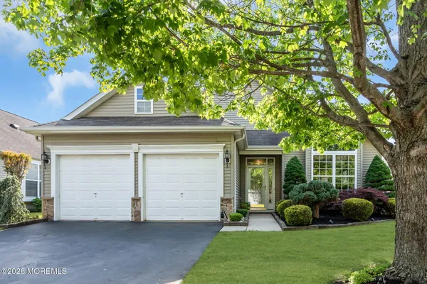 Property Slideshow image 2 of 35 | 442 monticello ln, Lakewood, NJ, 08701