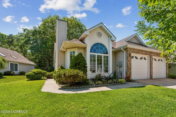 Property Slideshow image 3 of 25 | 1551 scholar pl, Toms River, NJ, 08755