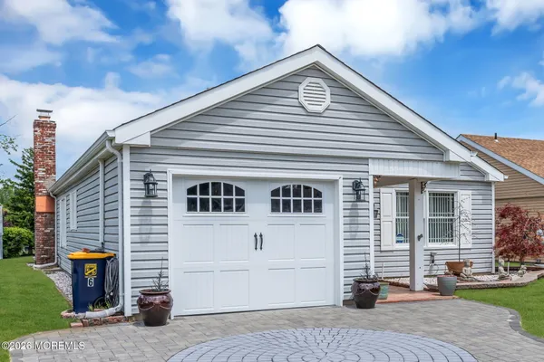 Property Slideshow image 3 of 34 | 6 westgate pl, Manchester, NJ, 08759