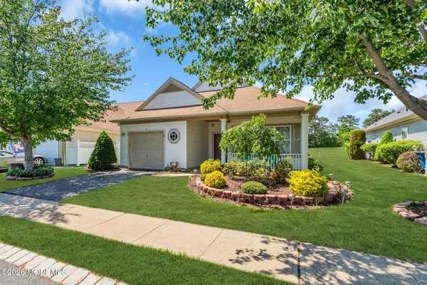 Property Slideshow image 3 of 38 | 21 provence dr, Manchester, NJ, 08759