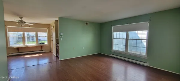 Property Slideshow image 3 of 14 | 539a warwick ct, Manchester, NJ, 08759