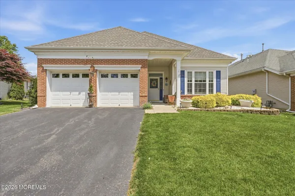 Property Slideshow image 3 of 61 | 5 summerfield dr, Lakewood, NJ, 08701