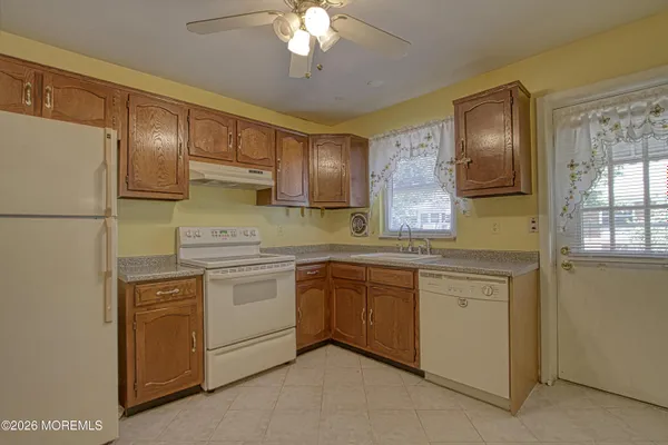 Property Slideshow image 2 of 24 | 12 potomac ln b, Whiting, NJ, 08759