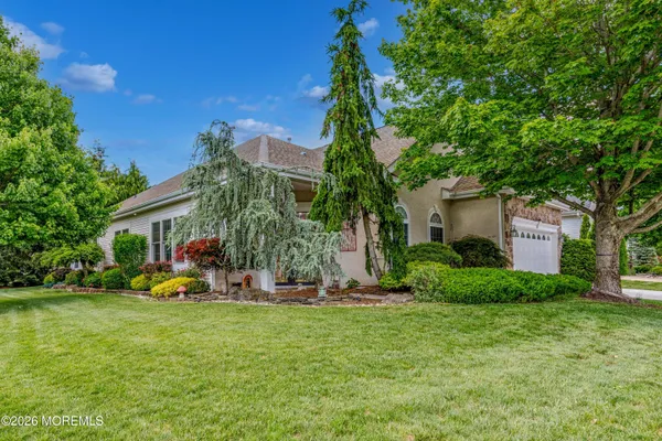 Property Slideshow image 2 of 61 | 19 saint andrews rd, Jackson, NJ, 08527