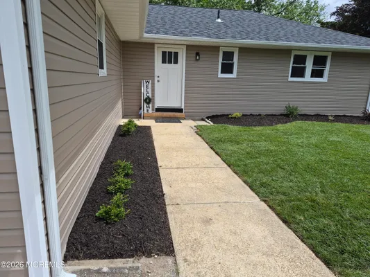 Property Slideshow image 2 of 35 | 34 barbuda st, Toms River, NJ, 08757