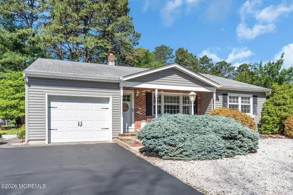 Property Slideshow image 3 of 57 | 31 millbrook ct, Berkeley, NJ, 08721