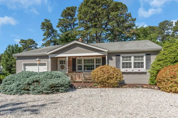 Property Slideshow image 2 of 57 | 31 millbrook ct, Berkeley, NJ, 08721