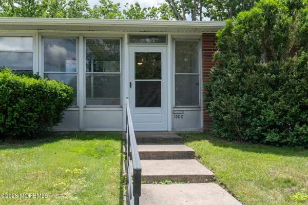 Property Slideshow image 3 of 25 | 106c edinburgh ln, Lakewood, NJ, 08701