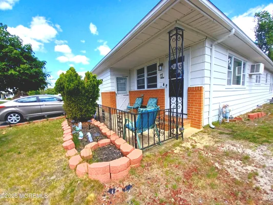 Property Slideshow image 3 of 30 | 77 puerto vallarta st, Toms River, NJ, 08757