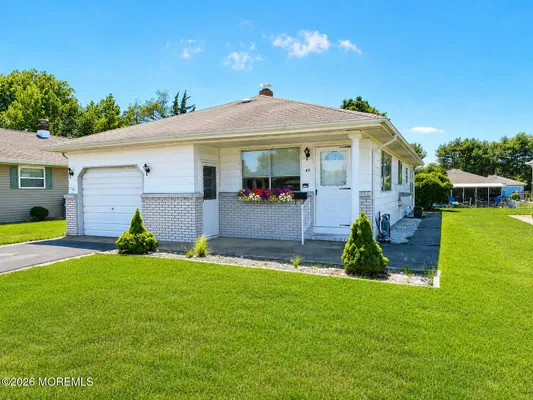 Property Slideshow image 2 of 27 | 45 scarborough pl, Toms River, NJ, 08757