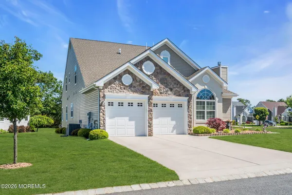 Property Slideshow image 3 of 63 | 2 brielle ct, Waretown, NJ, 08758
